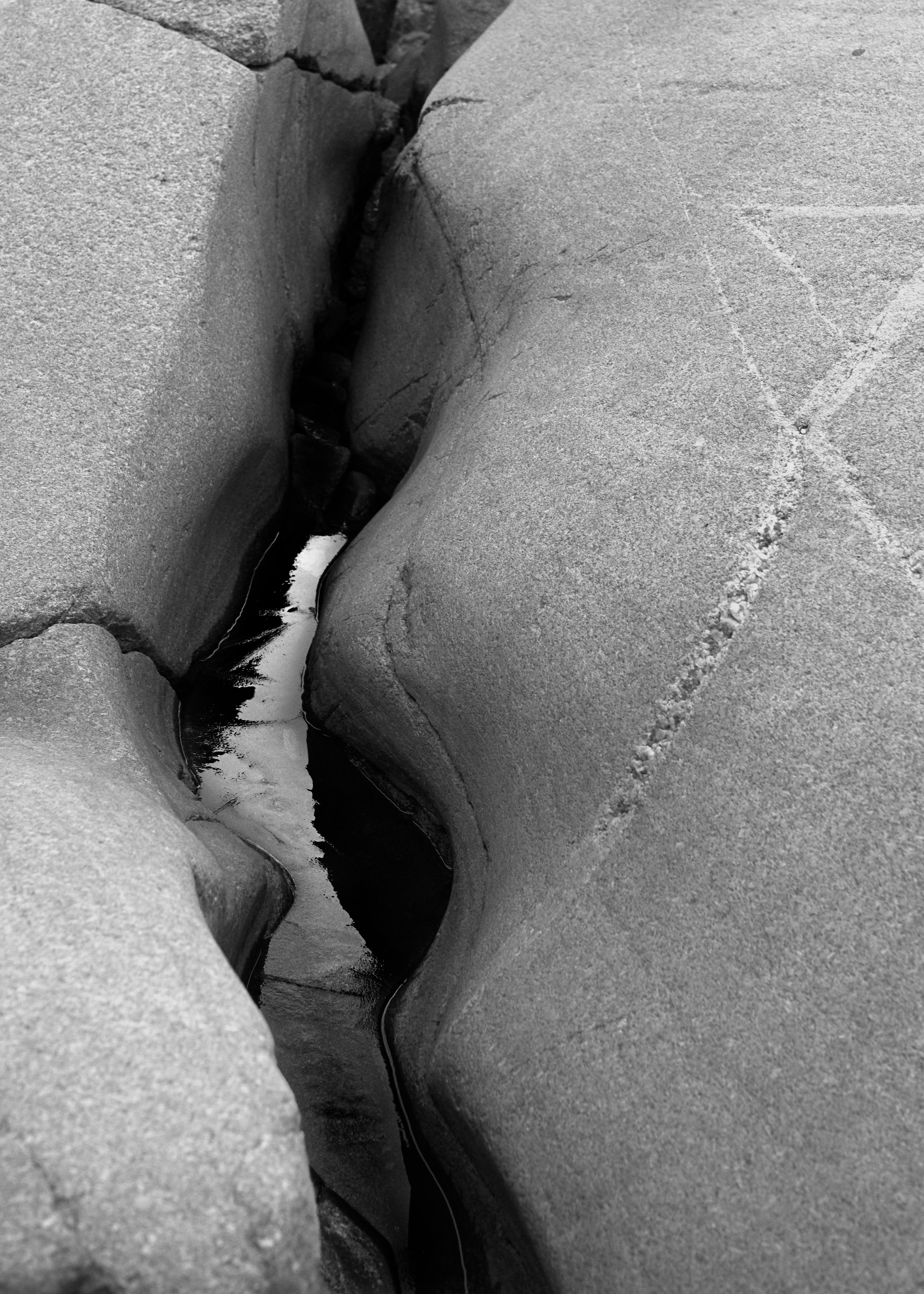SON VENIN and PERNILLE SANDBERG Rocks and water